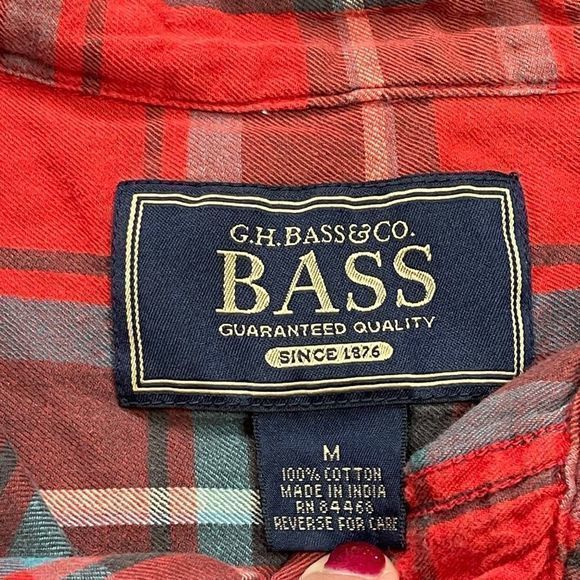 G.H. Bass & Co. Men's 100% Cotton Plaid Flannel Long Sleeve Button Down Size M - Picture 4 of 9